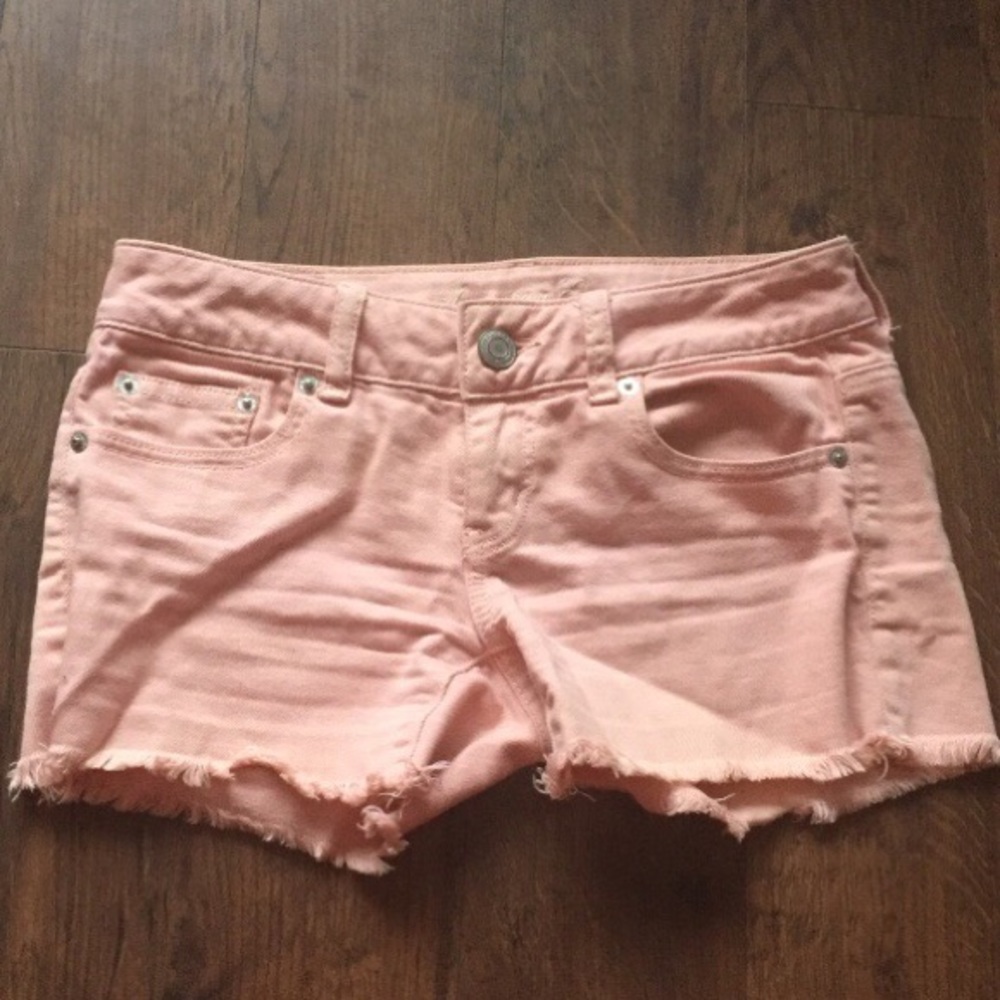 American Eagle light pink shorts