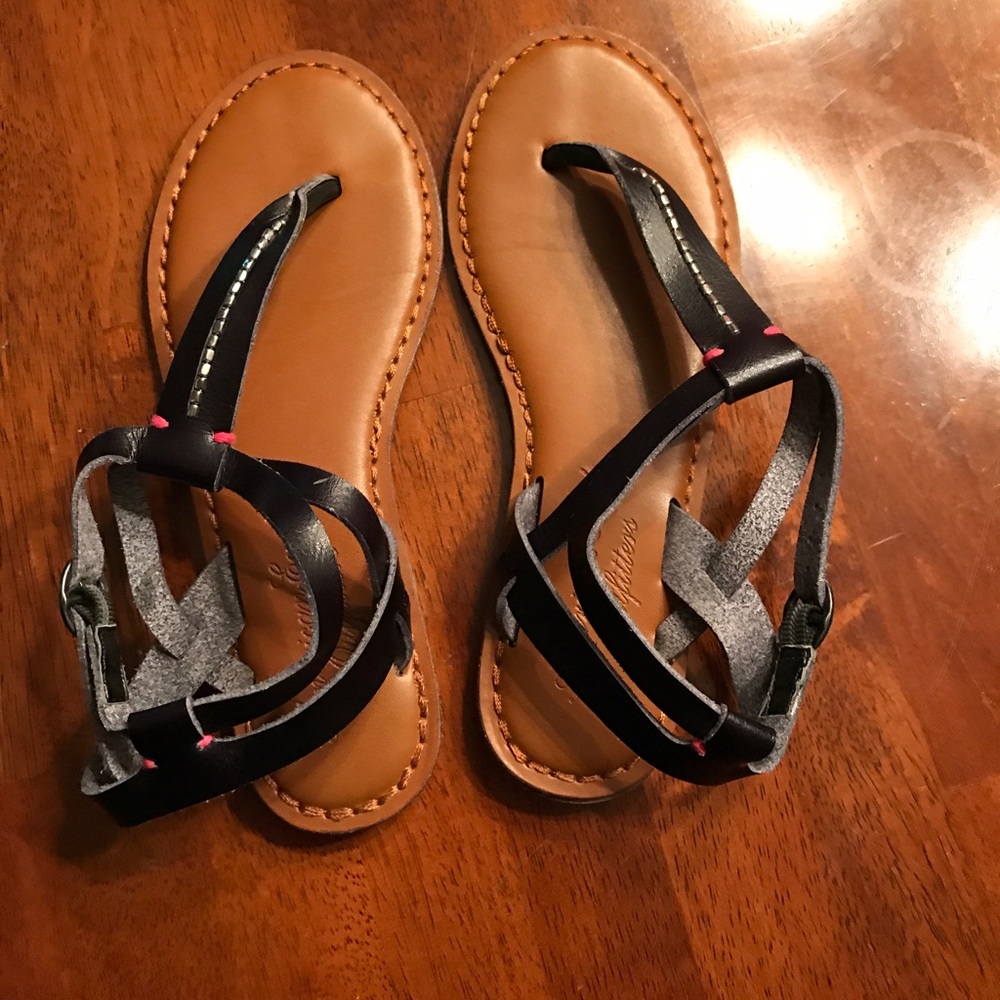 American Eagle Sandals