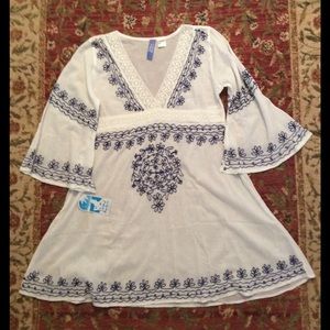 ISLAND BEACH Top/Bathing Suit Cover Up