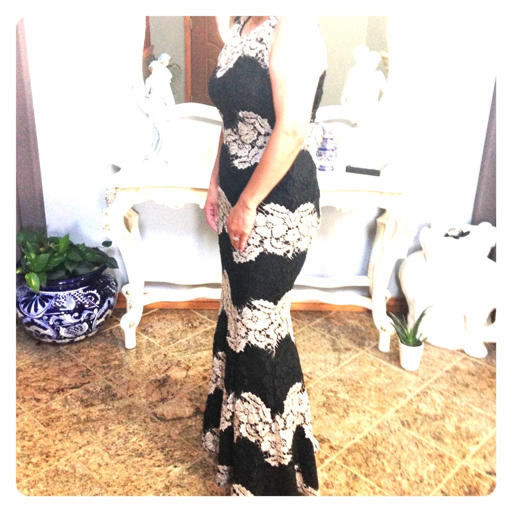 Black and white beautiful dress!
