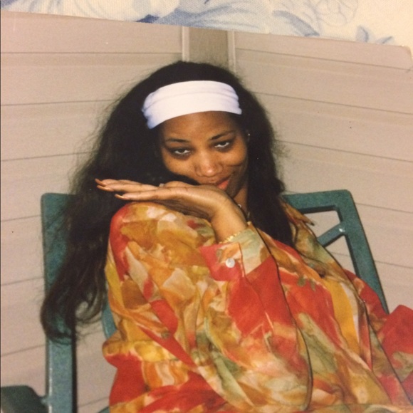 Meet your Posher, Bobbie - Picture 1 of 1