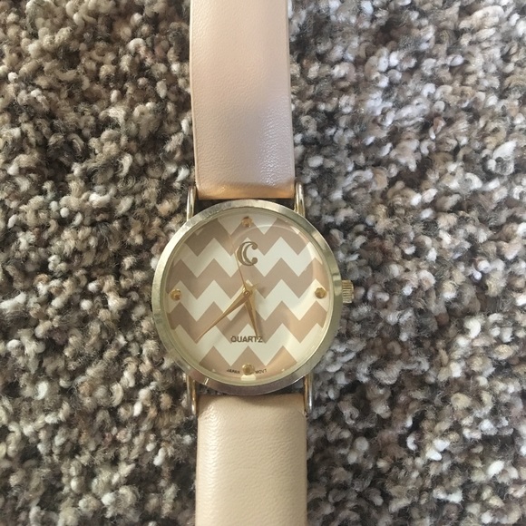 Tan watch - Picture 2 of 3