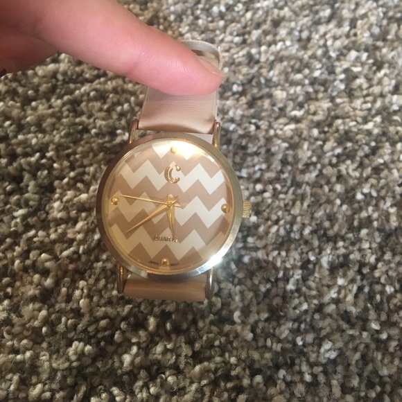 Tan watch - Picture 3 of 3