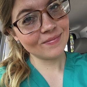 Meet your Posher, Vanessa