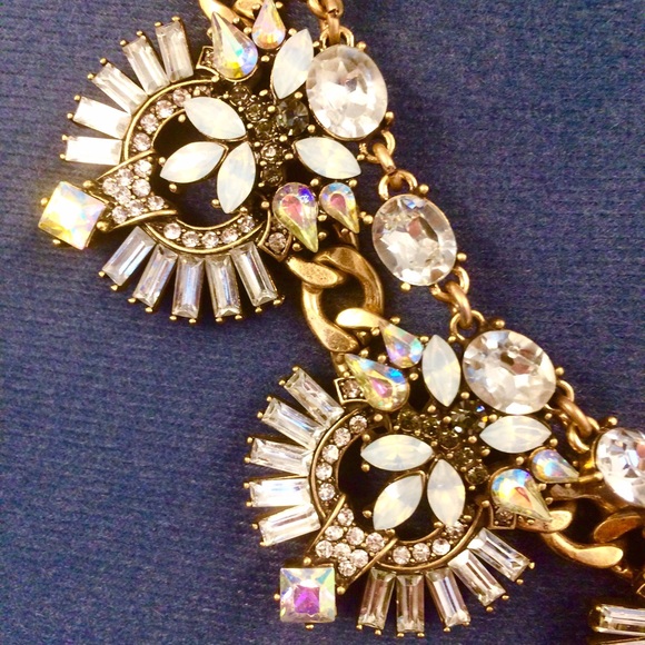 NWOT! Statement Necklace - Picture 2 of 3