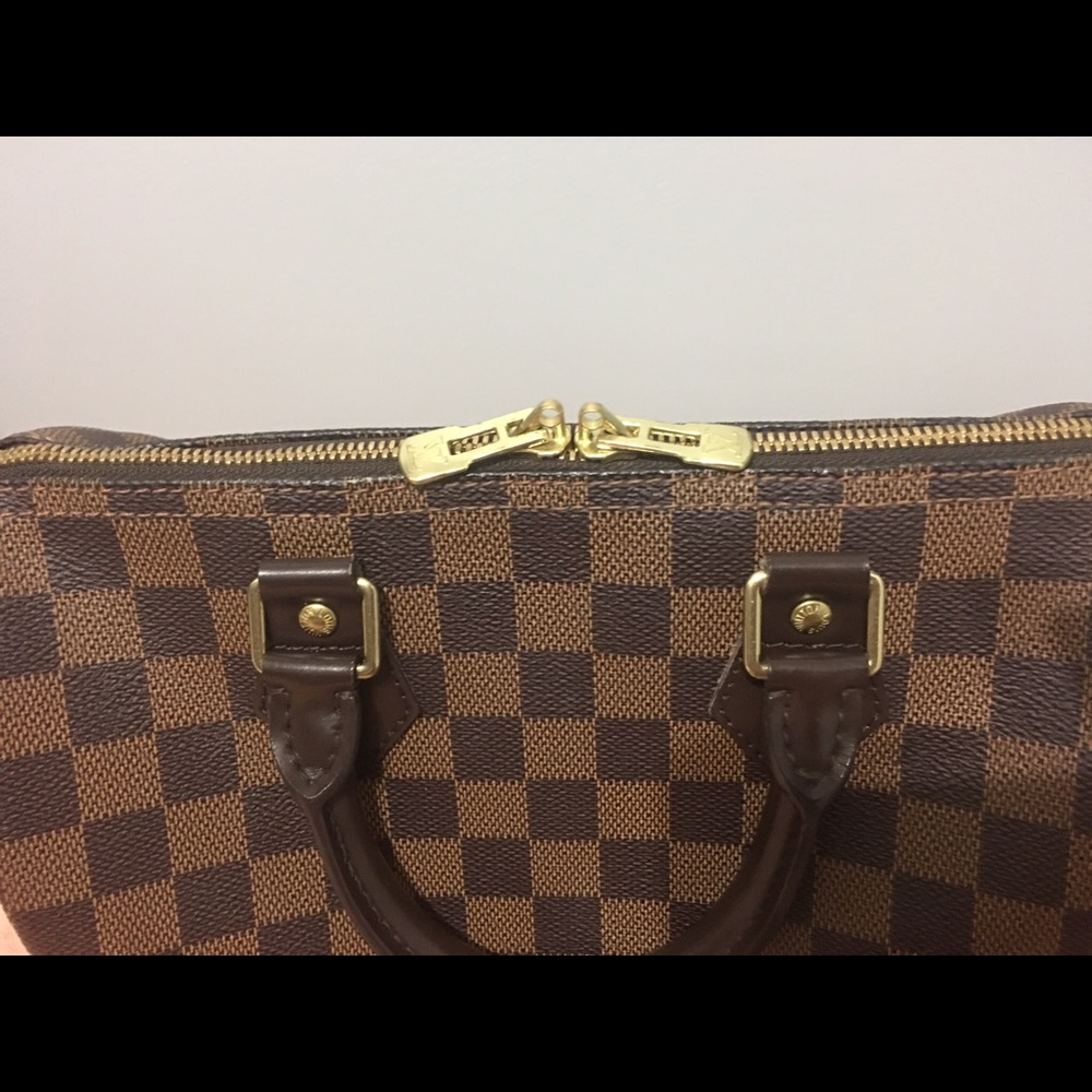 Authentic Louis Vuitton Speedy 25 Bandouliere - Picture 2 of 8