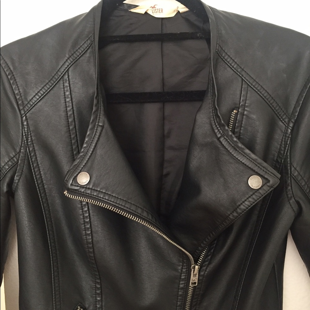 Hollister Black leather jacket! 🌟 GREAT CONDITION
