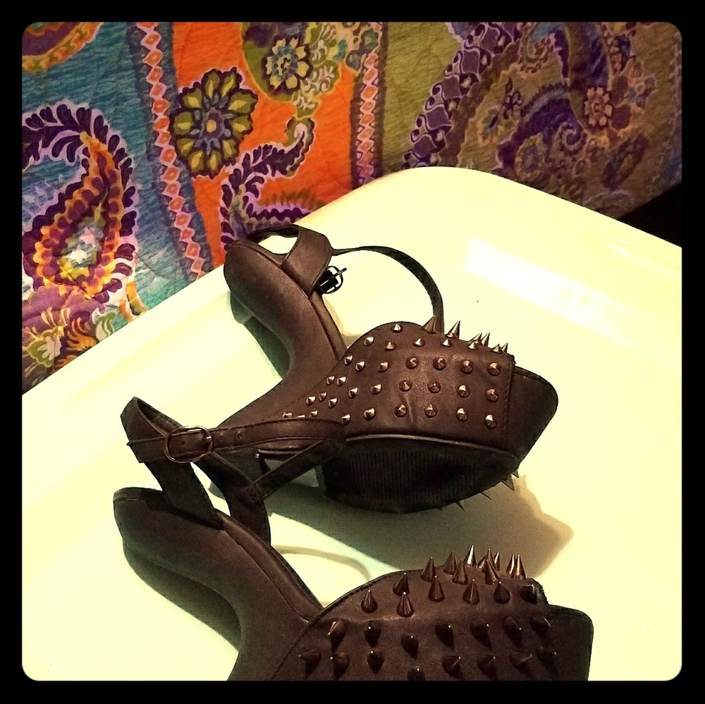 Jeffrey Campbell spiked heelless sandals