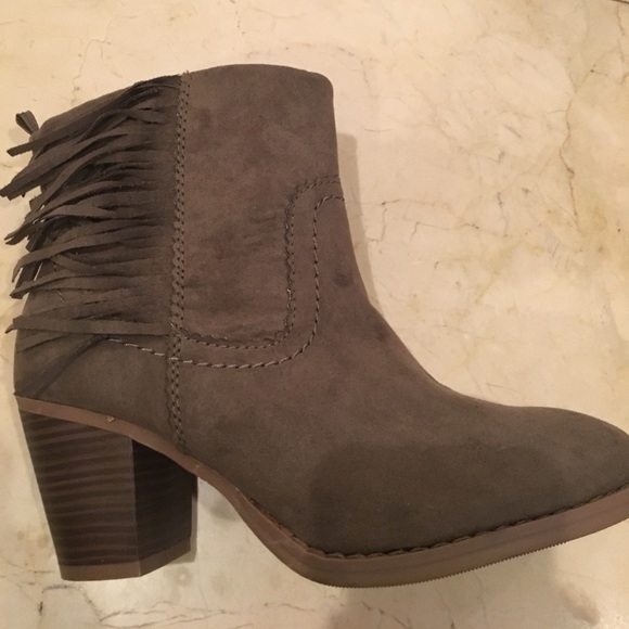 Booties - Picture 5 of 5