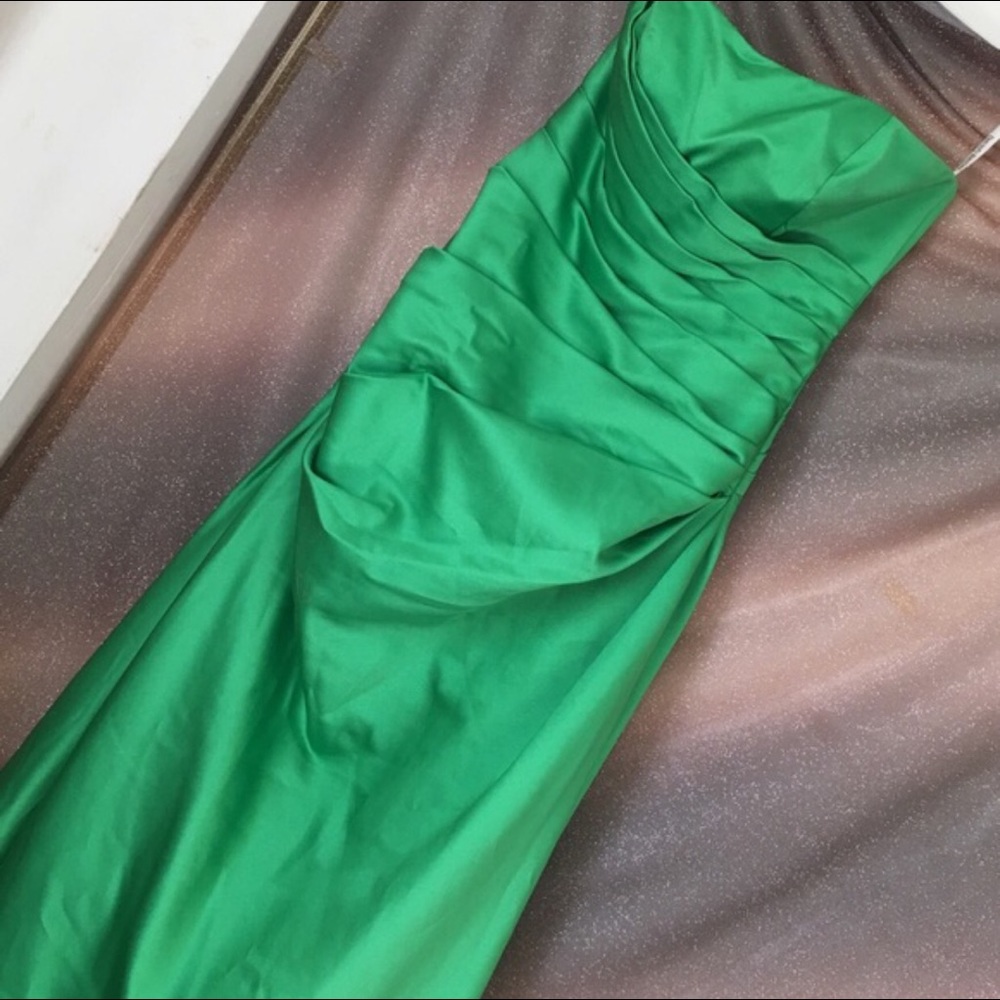 David's Bridal Kelly Green Dress - Item: 20061599