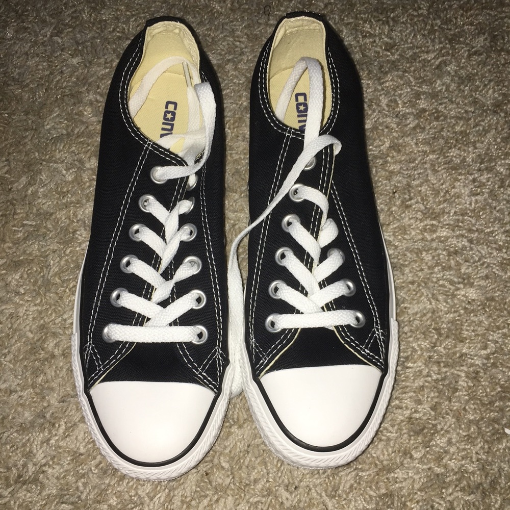 All Star Converse **5 1/2 Men's - 7 1/2 Women's**