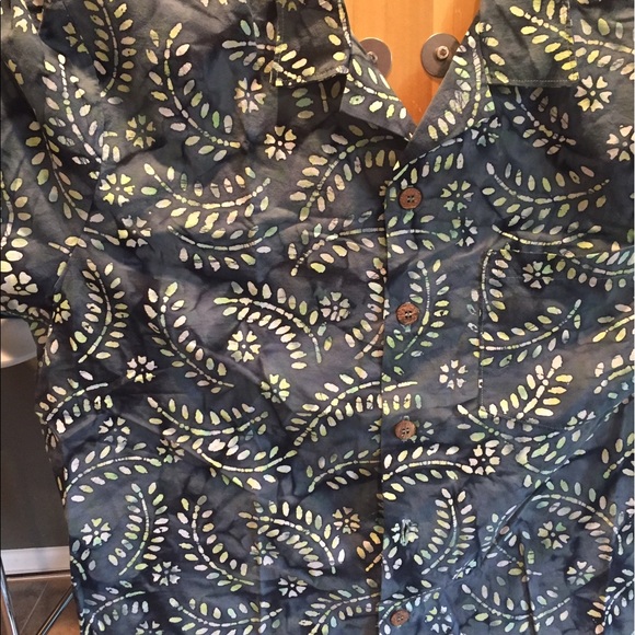 Very Cool Batik Men's Shirt - Picture 2 of 3
