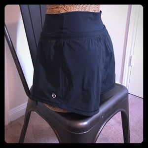 Black lulu skirt