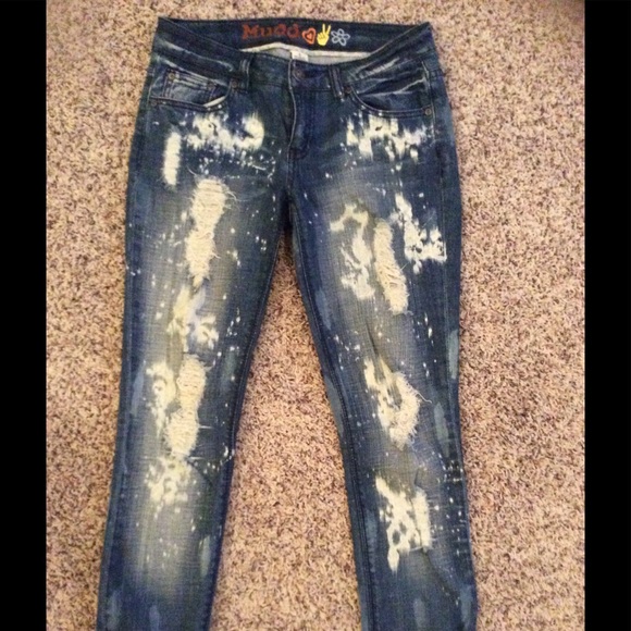 MUDD Bleach Washed Destroyed Skinny Jeans - Picture 2 of 8