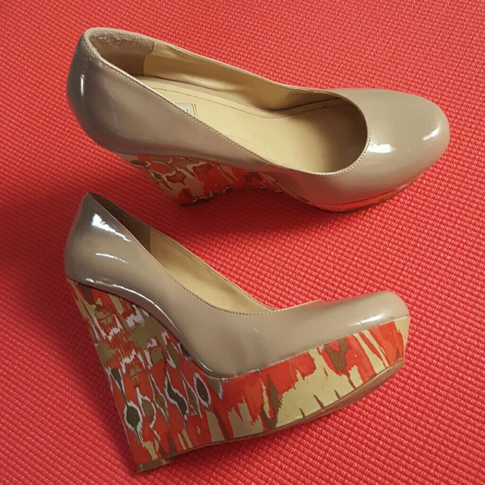 STEVE MADDEN Platform Wedges