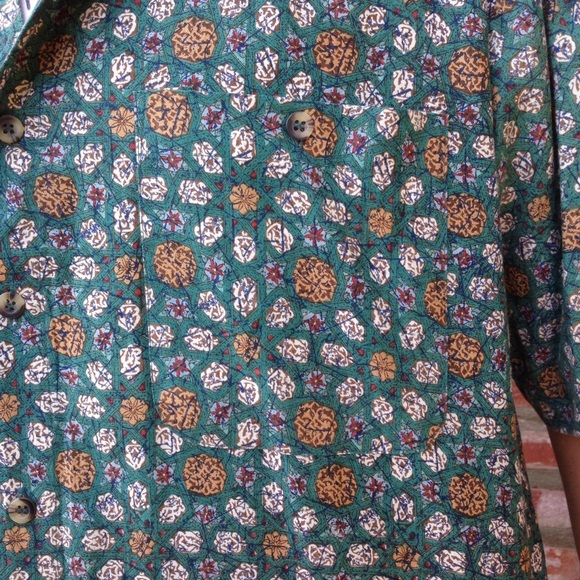 Patterned Button up - Picture 3 of 4