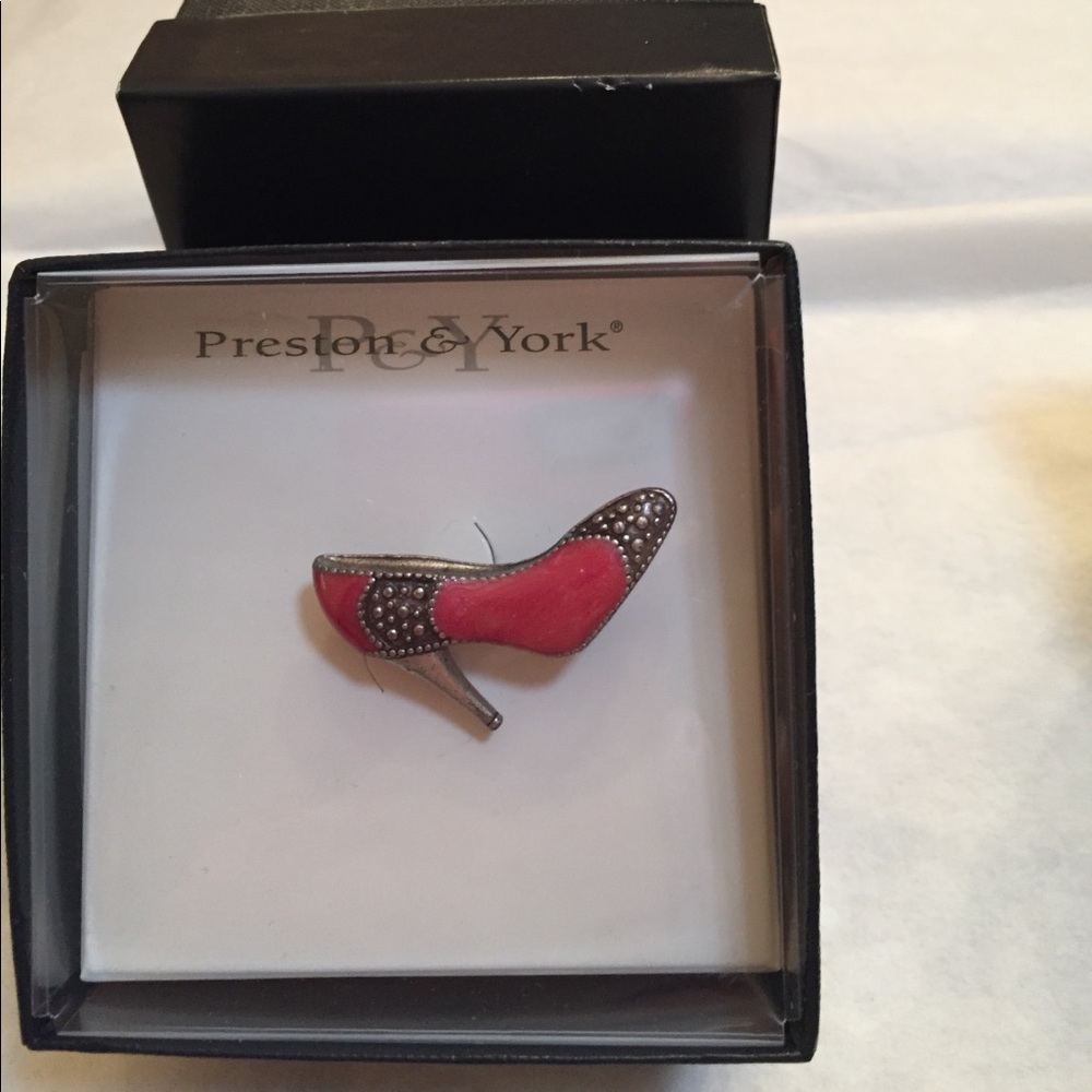 Preston & York Mauve Shoe 👠 Pin