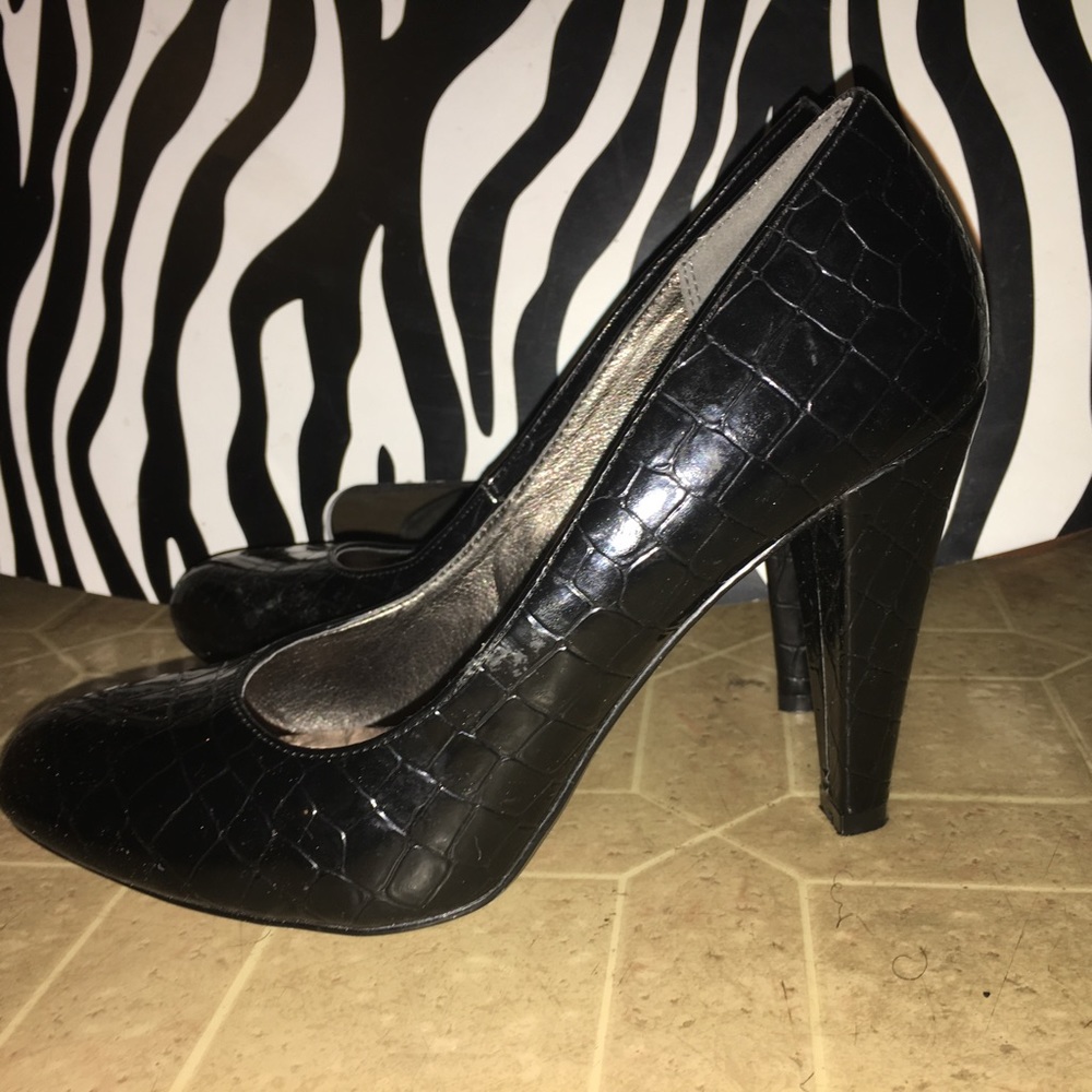 Black heels