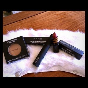 💋👠 BRAND NEW M.A.C. ORIGINAL BOX NEVER OPENED