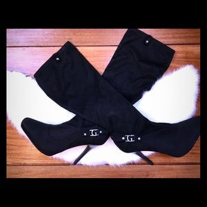 🦄 BRAND NEW RUNWAY Guess SUEDE Black heeled boots