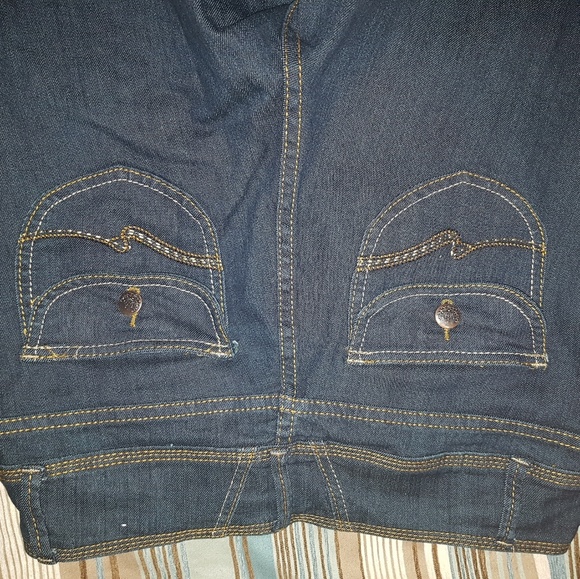 Jeans - Picture 3 of 3