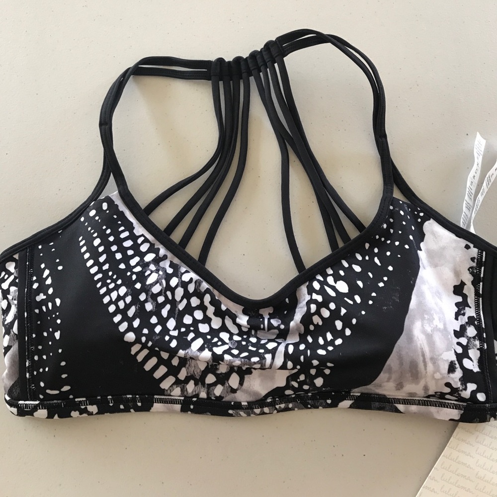 NWT LULULEMON LIGHTEN UP BRA BLK WHT -- Size 10 - Picture 2 of 5