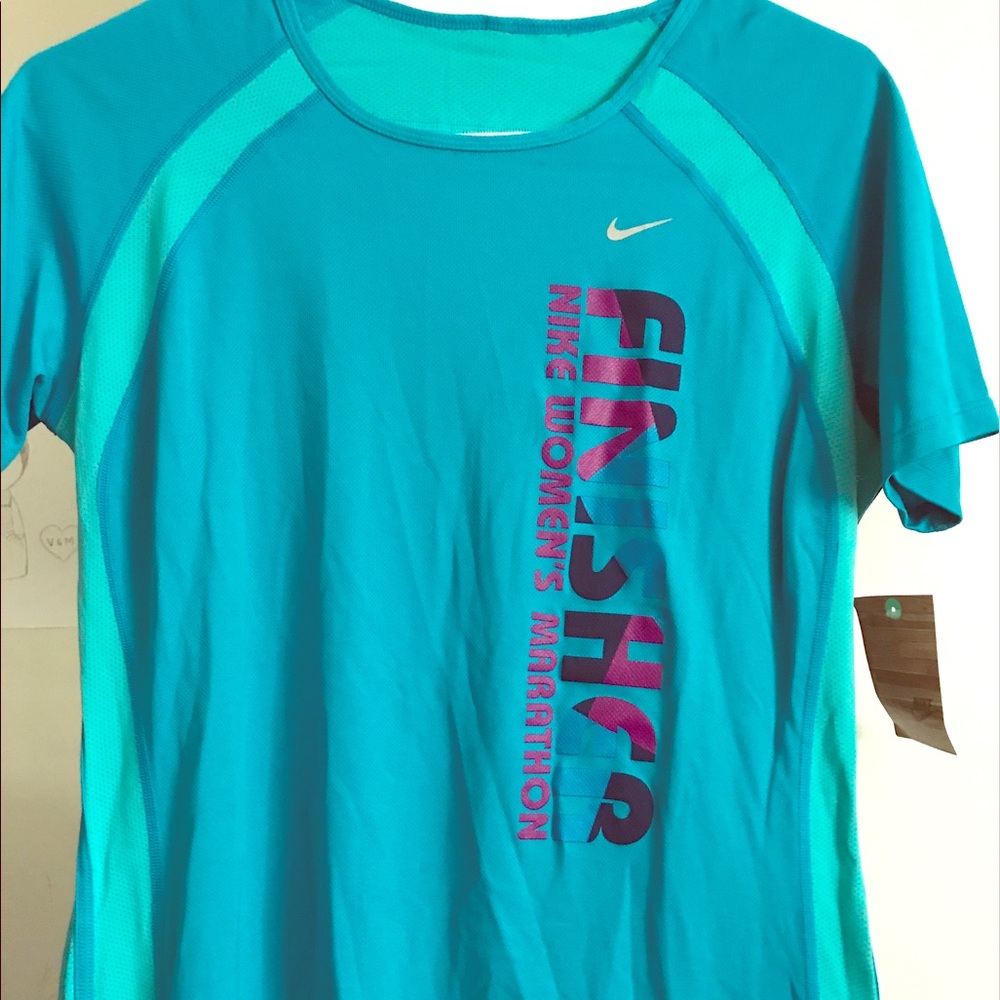 Nike Women's Marathon 2011 Finishers Shirt