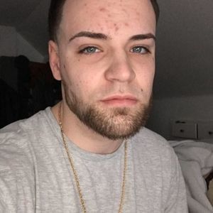 Meet your Posher, Tom