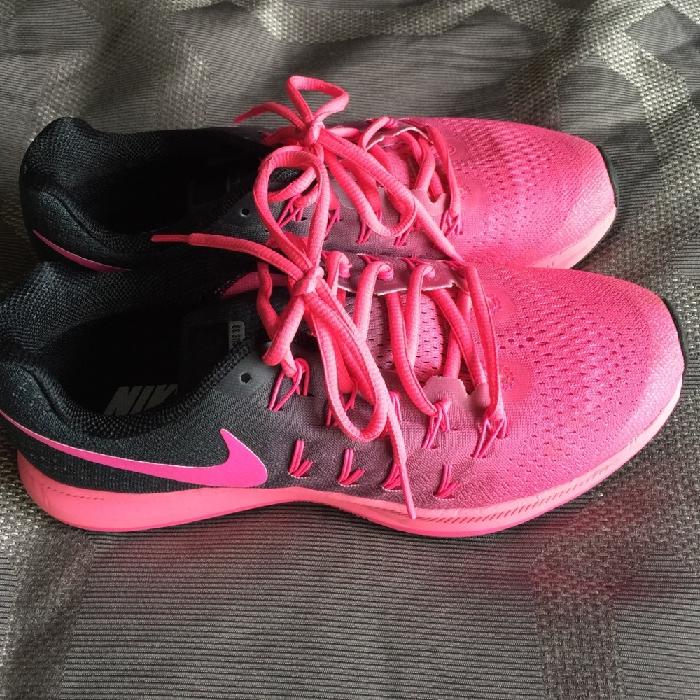 NIKE Zoom Pegasus 33