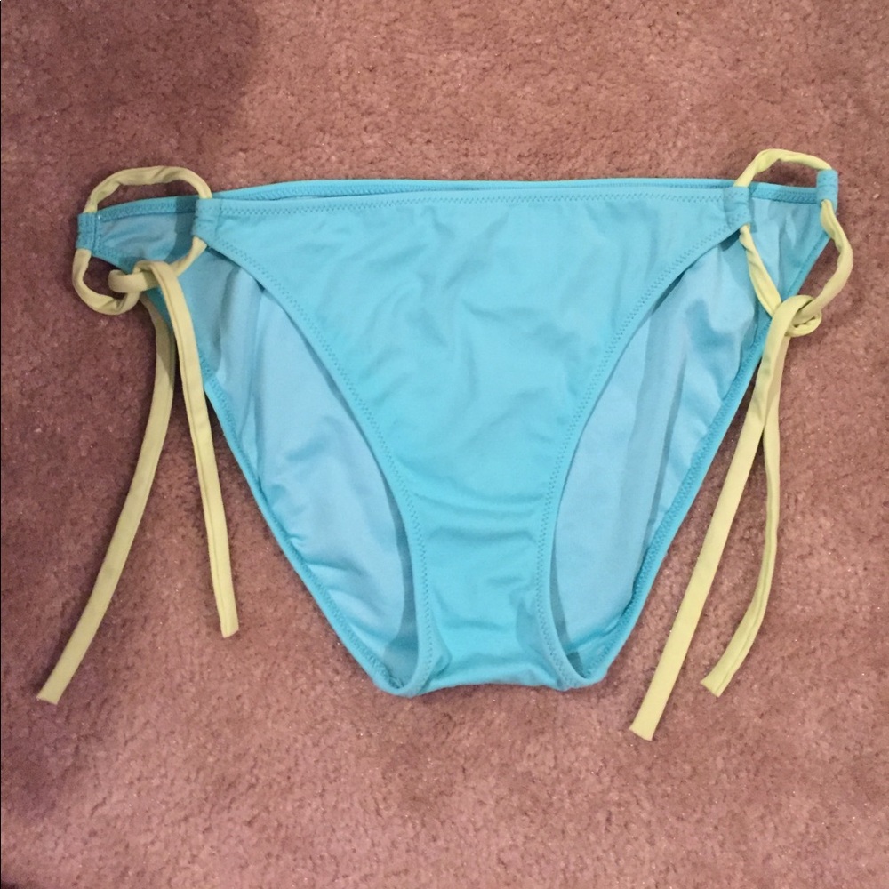 VS bikini bottoms