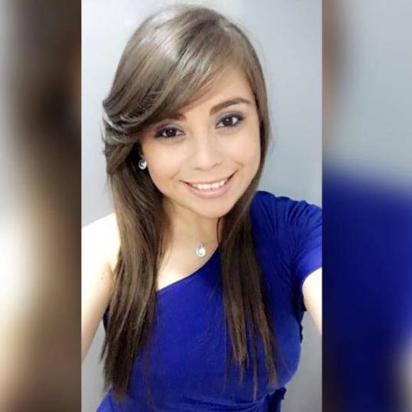 Meet your Posher, Daniella - Picture 1 of 1