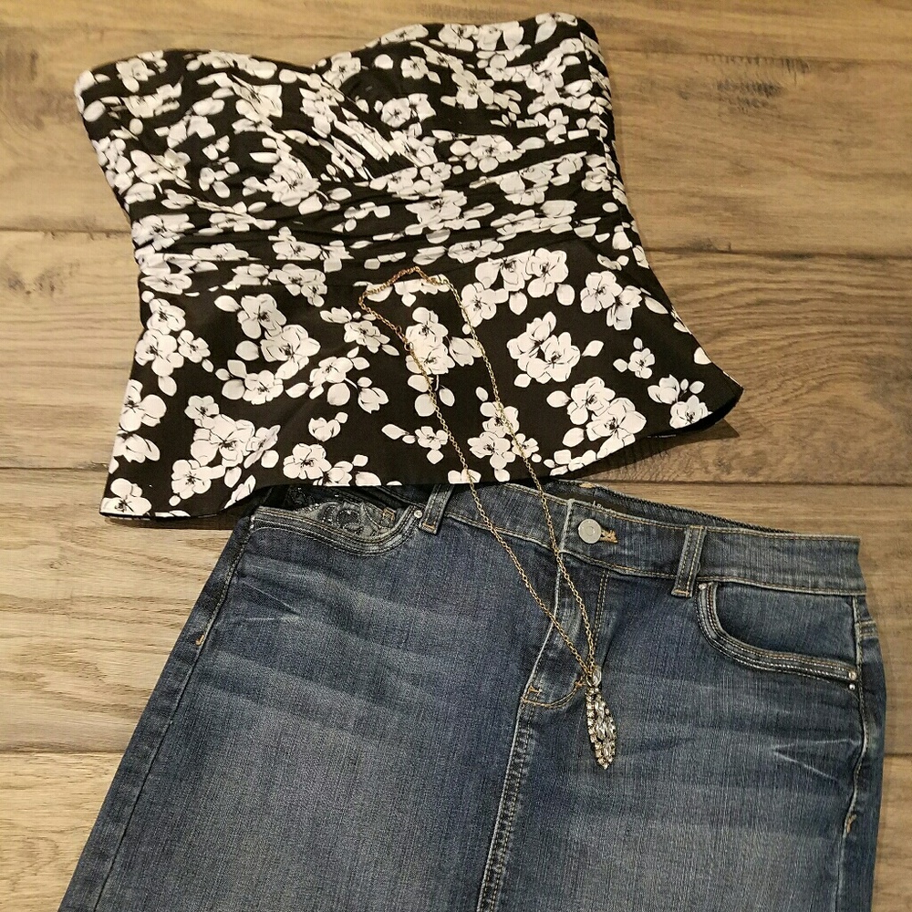 White House Black Market Strapless top