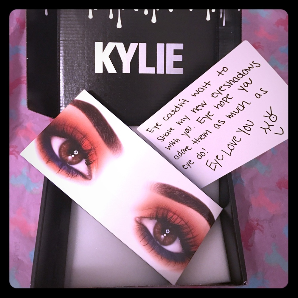 The Royal Peach Palette Kylie Cosmetics (trade)