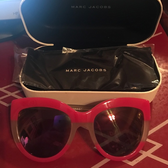 Pink and pink tint lens with white stripe - Picture 1 of 1