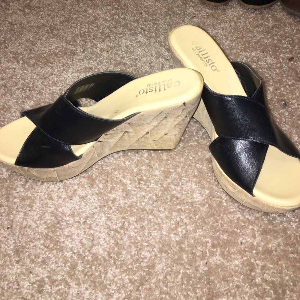 Black Wedges