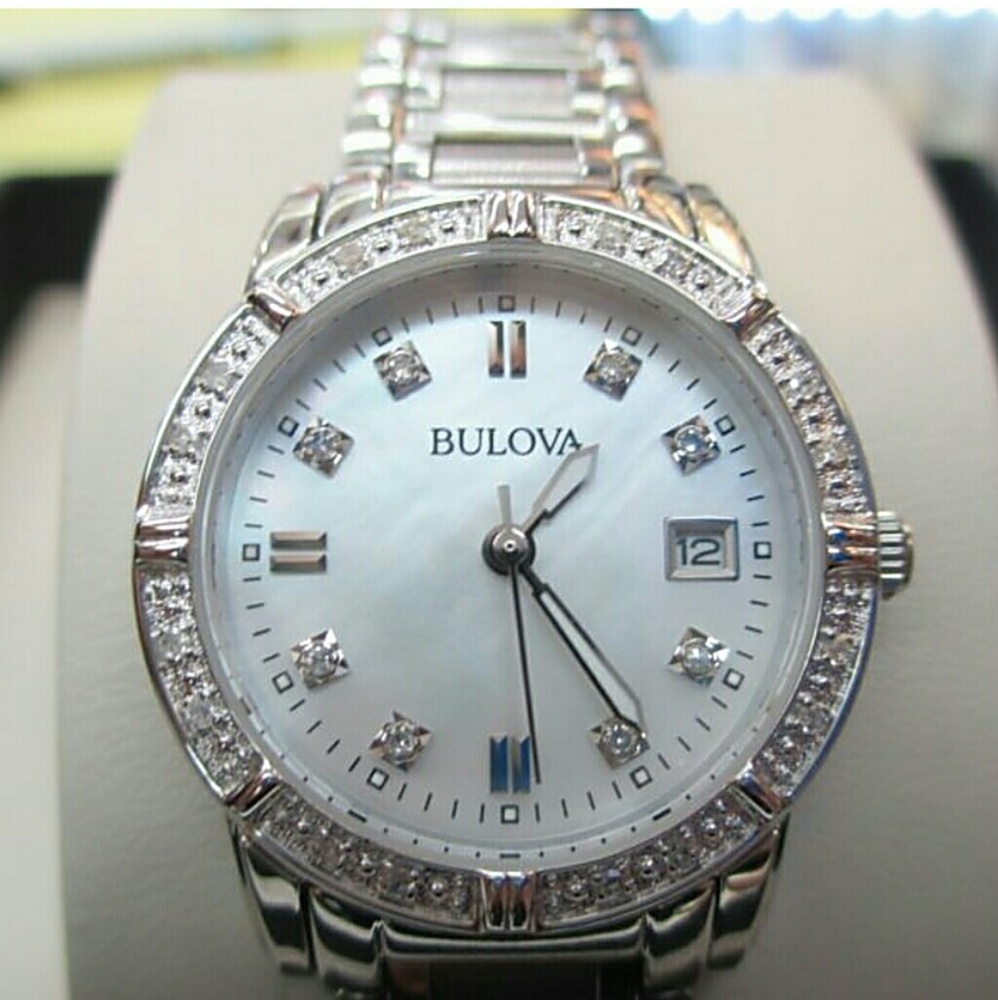 Brand new Bulova diamond ladies watch - Picture 1 of 5