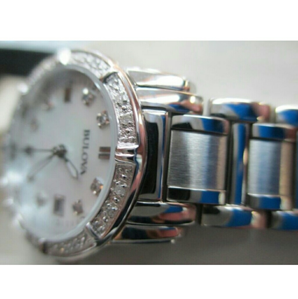 Brand new Bulova diamond ladies watch - Picture 5 of 5
