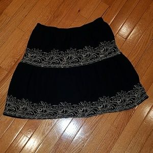 Skirt with brown design