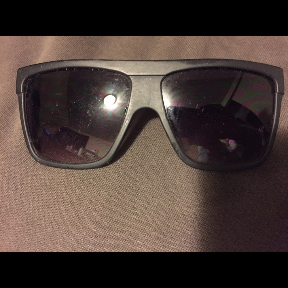 Quay sunnies