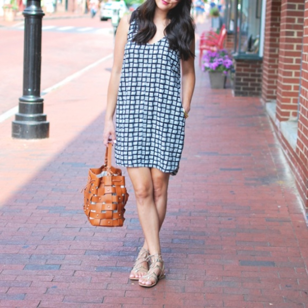 FINAL PRICE! NWT black and white linen blend dress