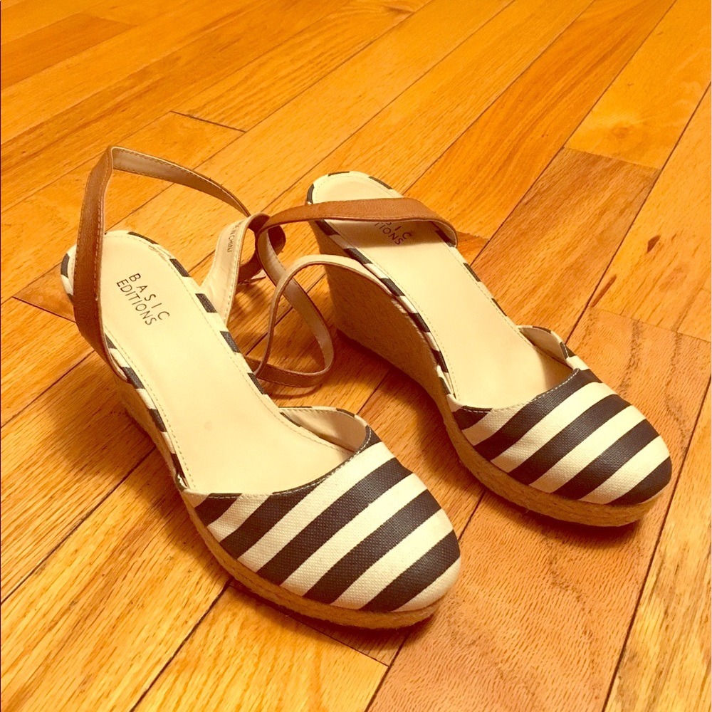Basic Editions Wedge Sandals