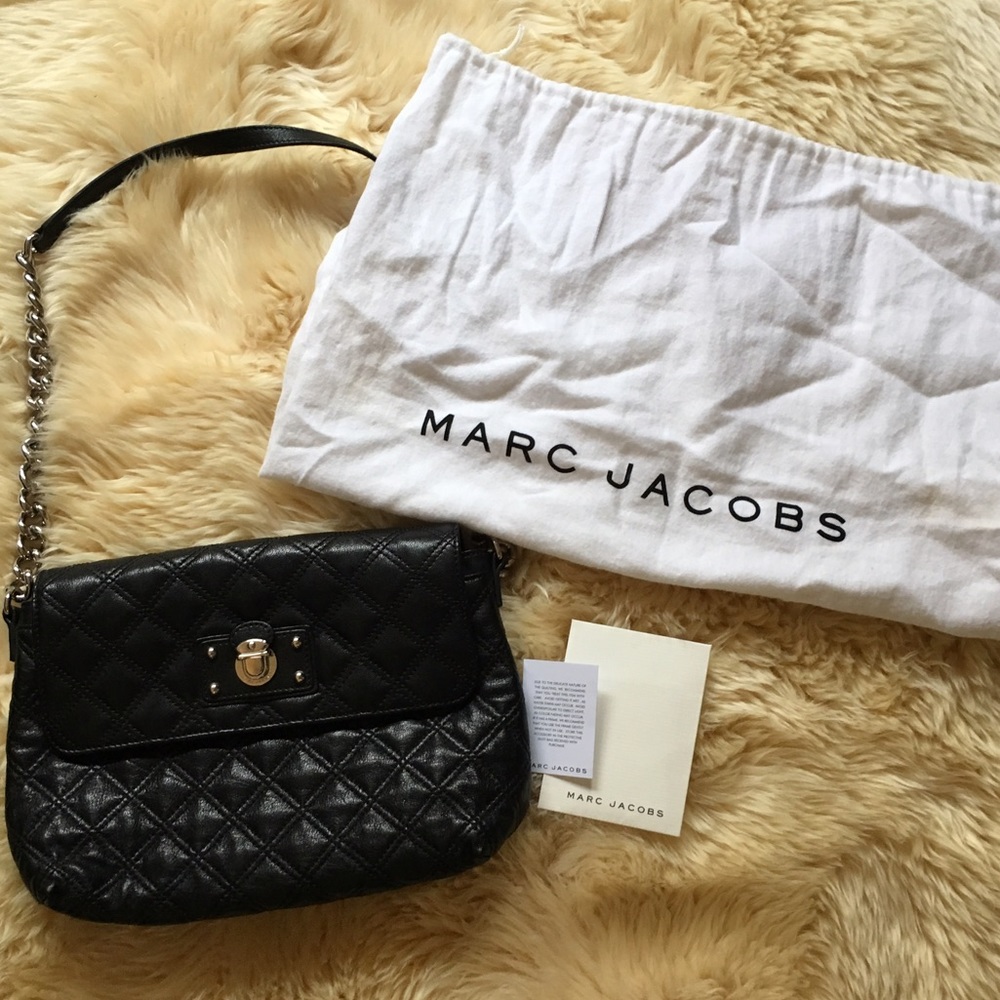 Marc Jacobs Single Quilted Shoulder Bag in Black