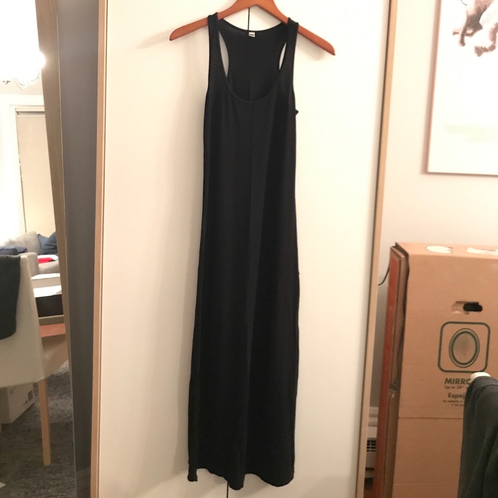 Black Sleeveless Maxi Dress