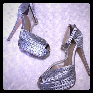 Beautiful Thalia Sodi Heels