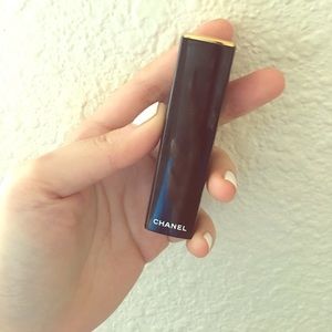 Chanel rouge allure velvet NO.42