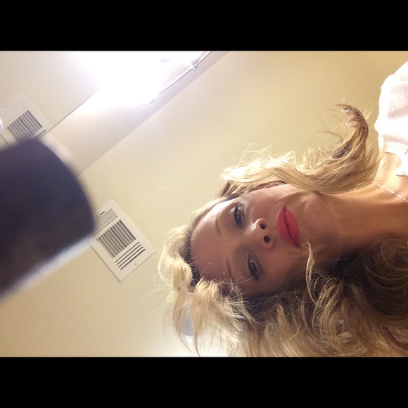Meet your Posher, Heather - Picture 1 of 1