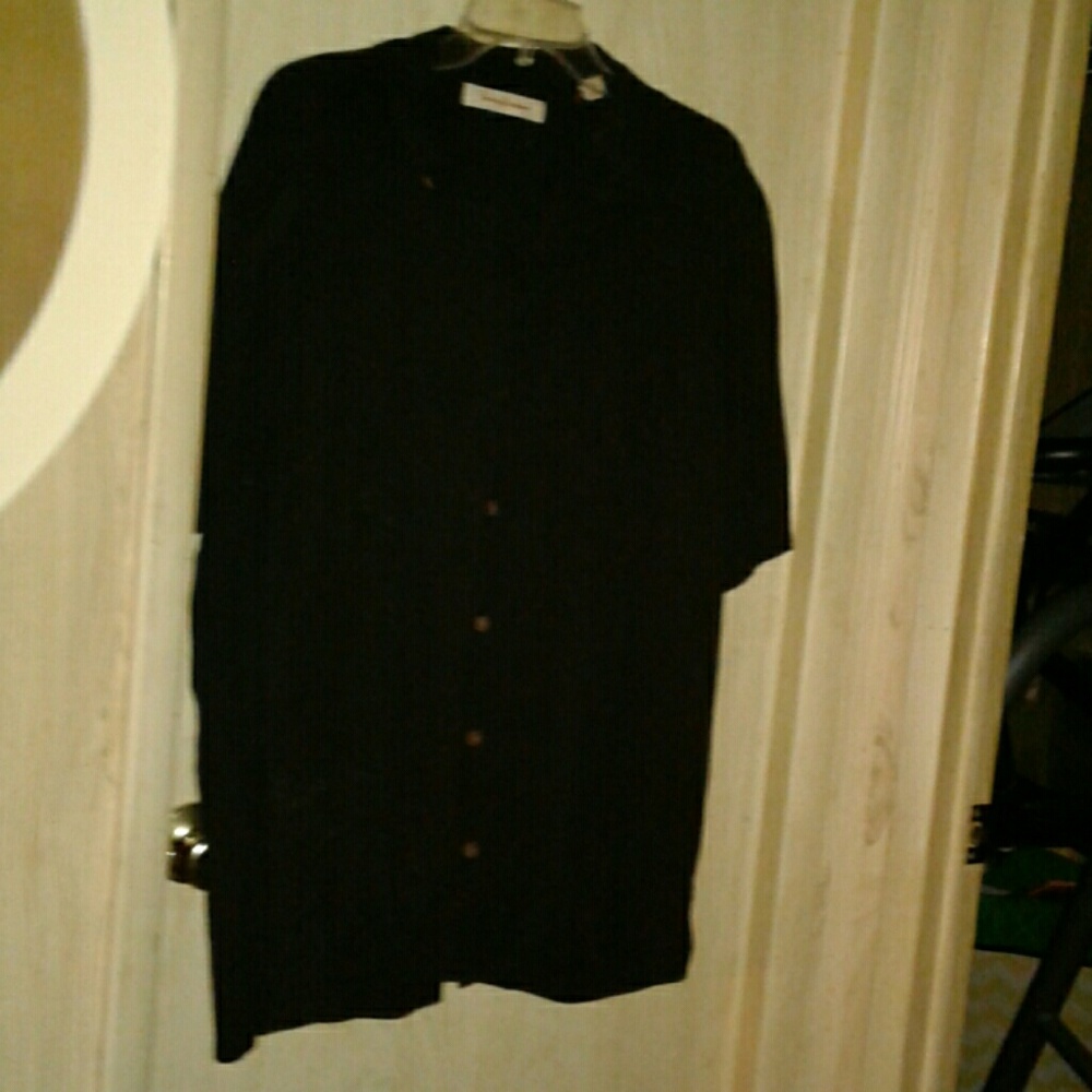 Men's Tommy Bahama size large silk black shirt