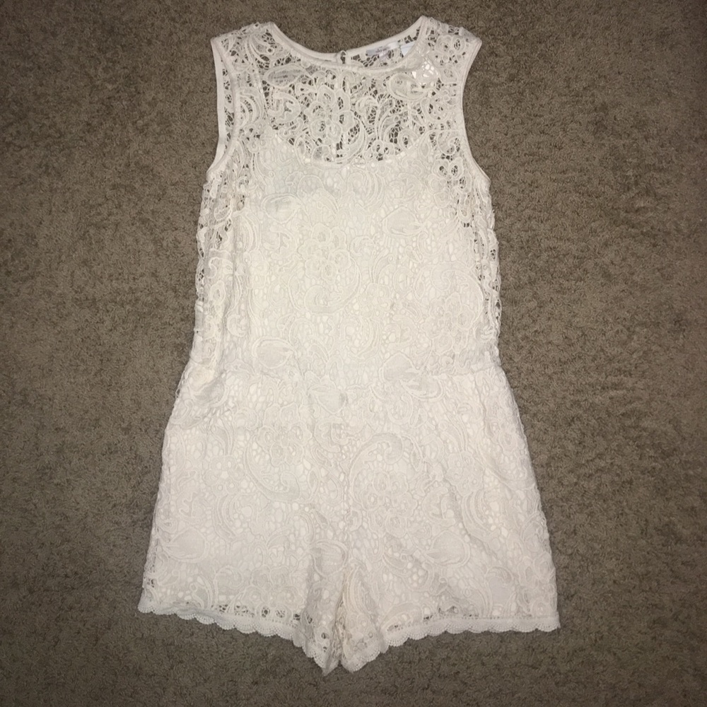Ella Moss Lace Romper- Never Worn (size L)