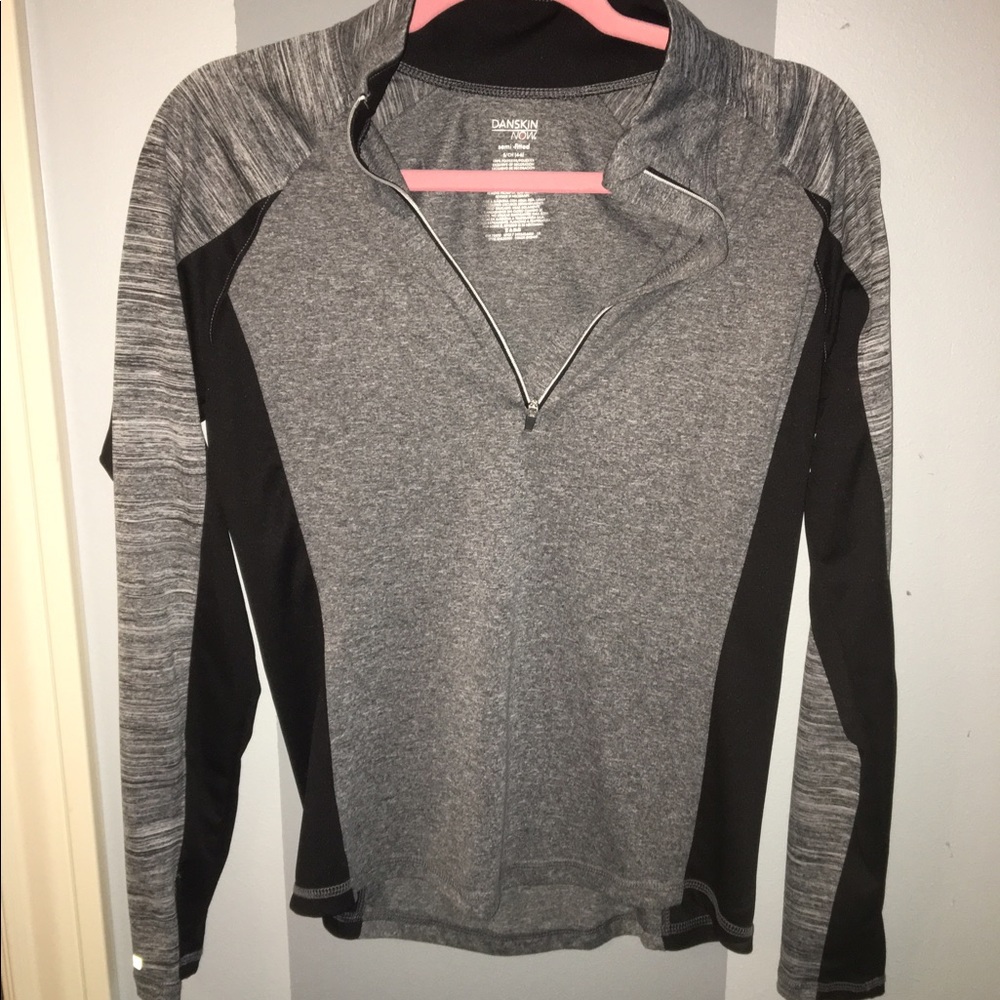 Athletic pull over