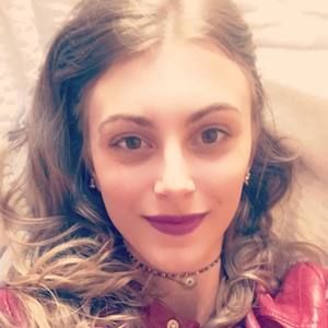 Meet your Posher, Simone